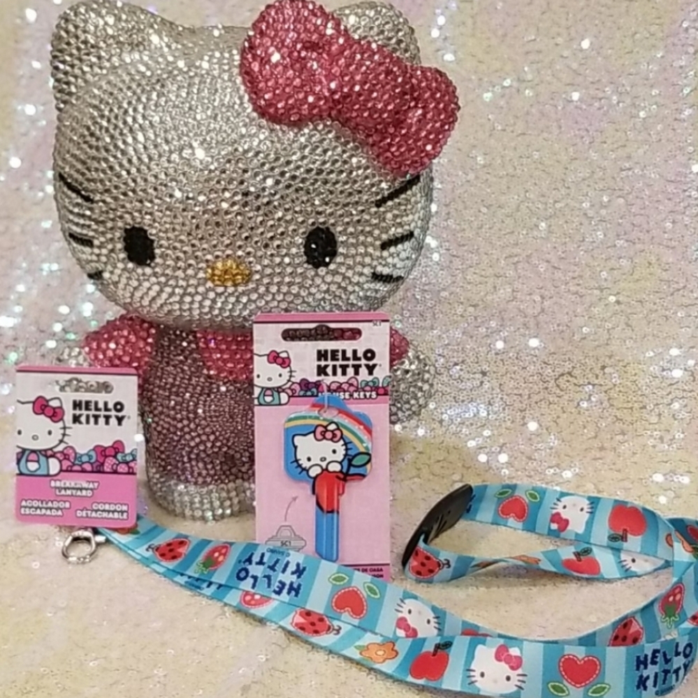 💖SALE💖 Hello Kitty Blank Key & Lanyard